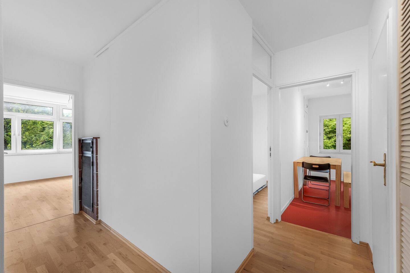 Kleine 2-Zi., Luisenstr./Ecke Zieblandstr. – Besichtigung: FR 21.08. n. indiv. Vereinb. – 80798 München – Vorschaubild 7
