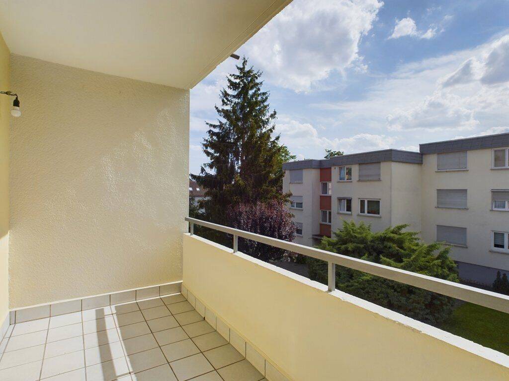 Neu sanierte 3-Zimmer-Wohnung mit moderner Küche, Pkw-Stellplatz in ruhiger aber zentraler Lage – 70374 Stuttgart – Vorschaubild 9