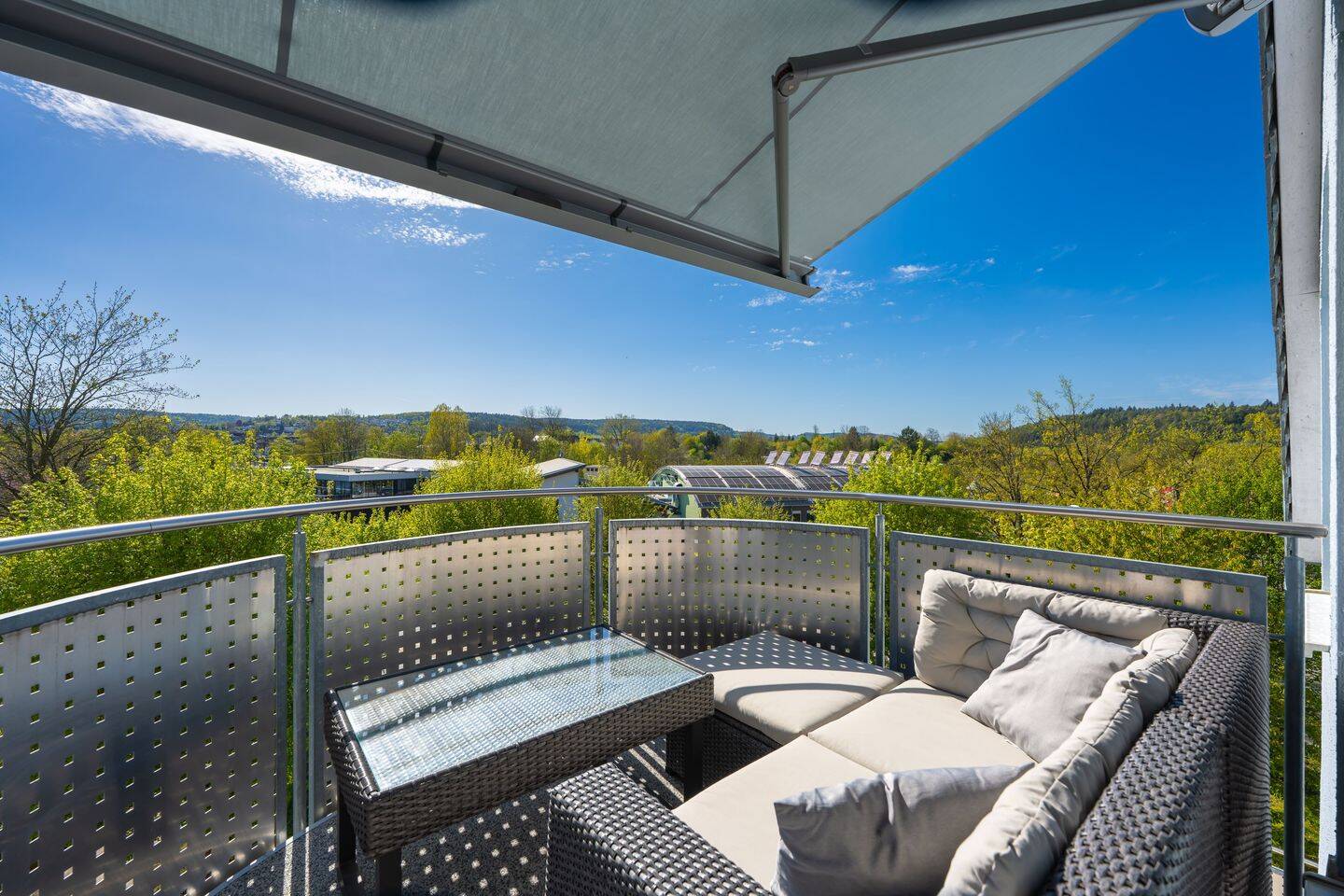 Hochwertig möblierte 3 Zimmer-Wohnung mit Balkon – direkt bezugsfertig! – 71263 Weil der Stadt – Vorschaubild 2