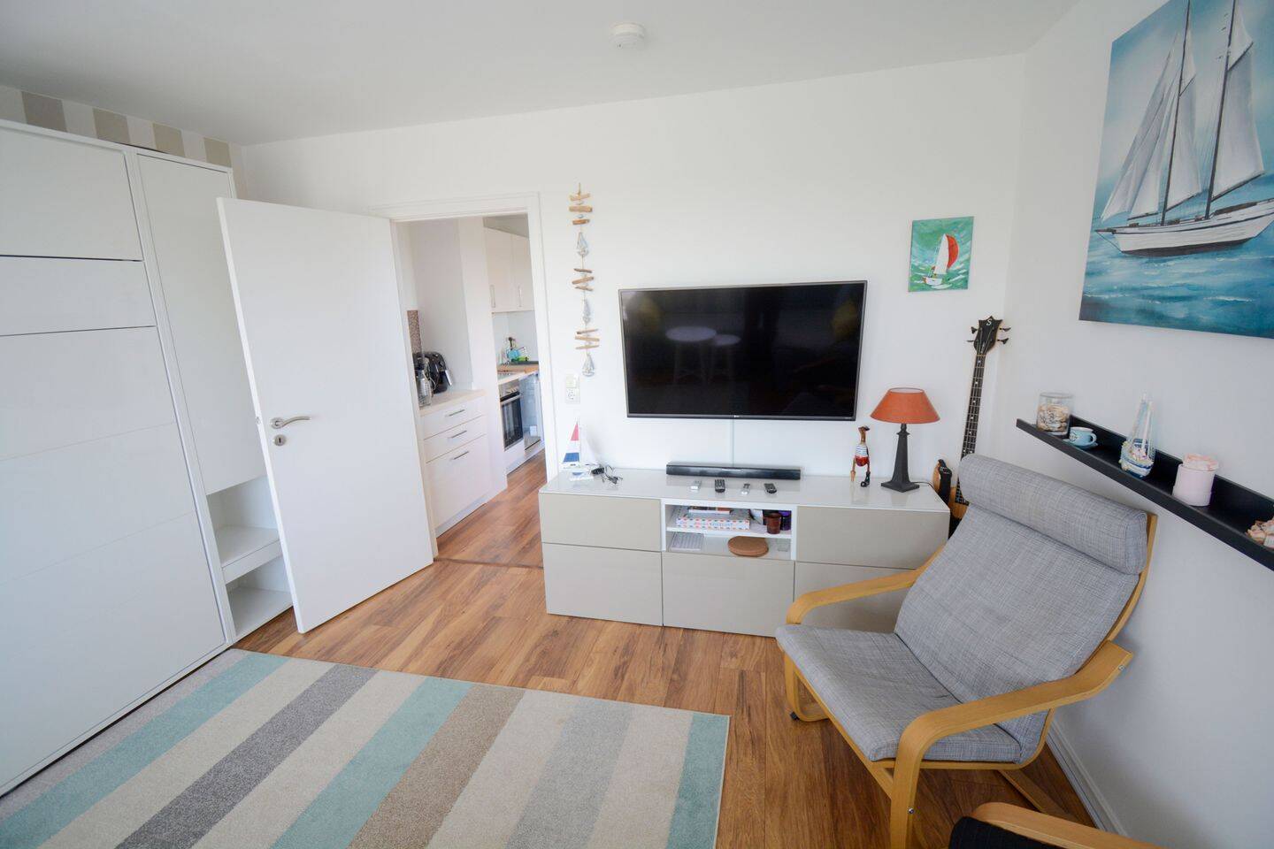 Ansprechende Mietwohnung mit Balkon (Wasserblick) – 23570 Lübeck – Vorschaubild 7
