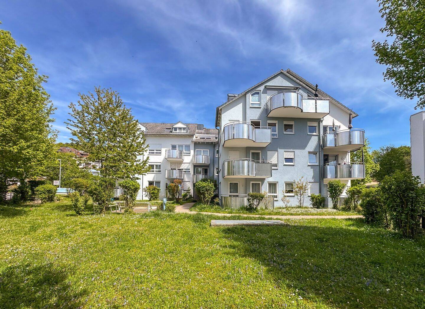 Hochwertig möblierte 3 Zimmer-Wohnung mit Balkon – direkt bezugsfertig! – 71263 Weil der Stadt – Vorschaubild 3
