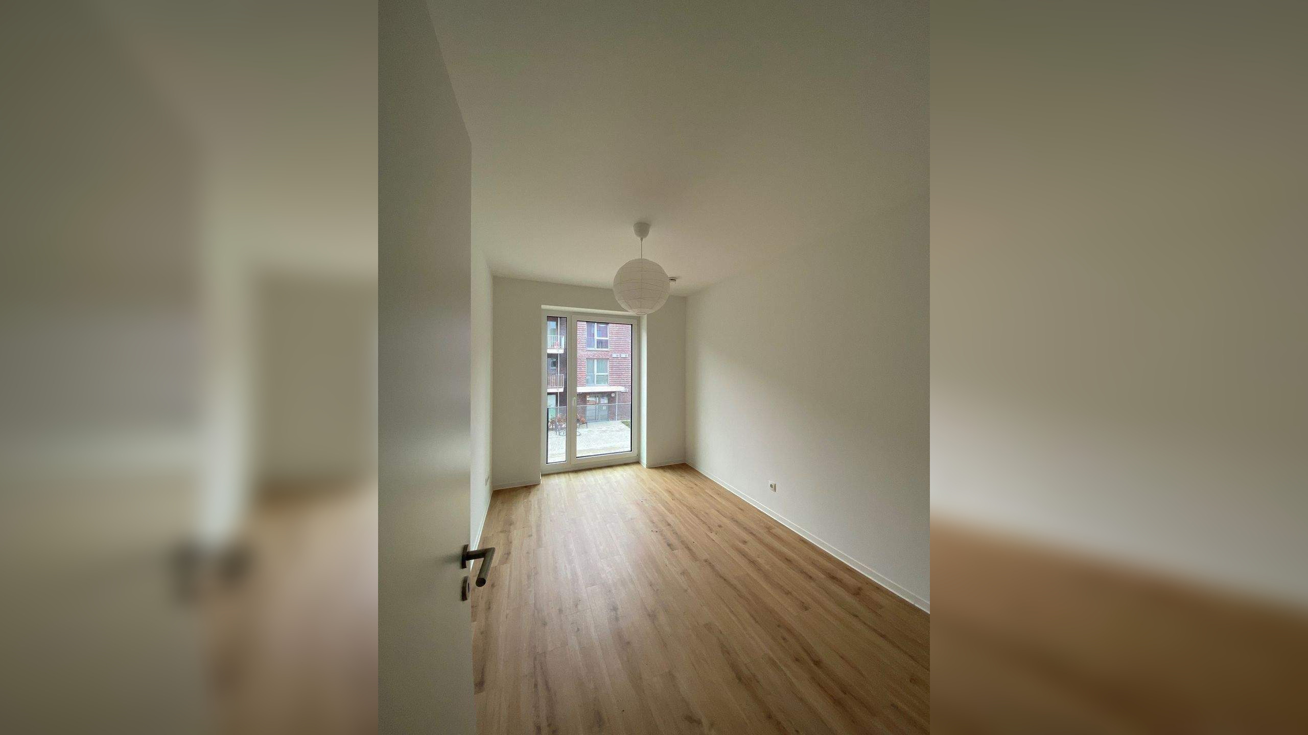 Neubauerstbezug: 2-Zimmer-Wohnung für 2 Personen **Wohnberechtigungsschein erforderlich** – 22041 Hamburg – Vorschaubild 8