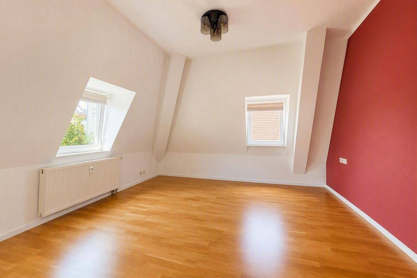 Wohnen mit Altbauflair: 4 Zimmer, Hobbyraum & TG im Herzen der Stadt – 71634 Ludwigsburg – Vorschaubild 8