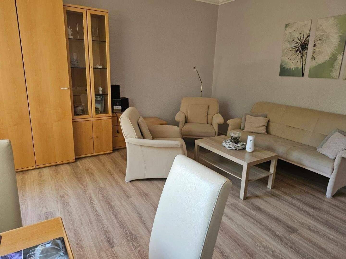 Sofortbezug / TOP 2 Zimmerwohnung mit Sonnenbalkon und Tageslichtbad – 0172-3261193 – 13581 Berlin – Vorschaubild 6