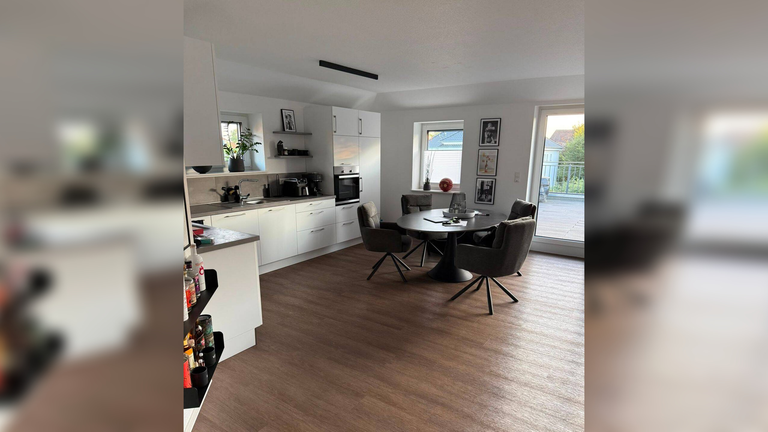 Moderne 3-Zimmer-Dachgeschosswohnung mit großzügigem Balkon und Einbauküche in Quakenbrück – 49610 Quakenbrück – Vorschaubild 2