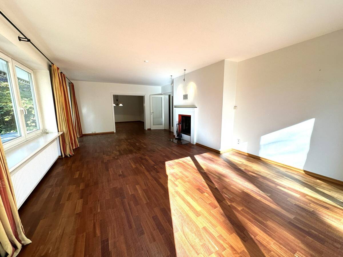 Charmantes & großzügiges Einfamilienhaus in grüner und begehrter Lage von Hamburg-Duvenstedt – 22397 Hamburg – Vorschaubild 4