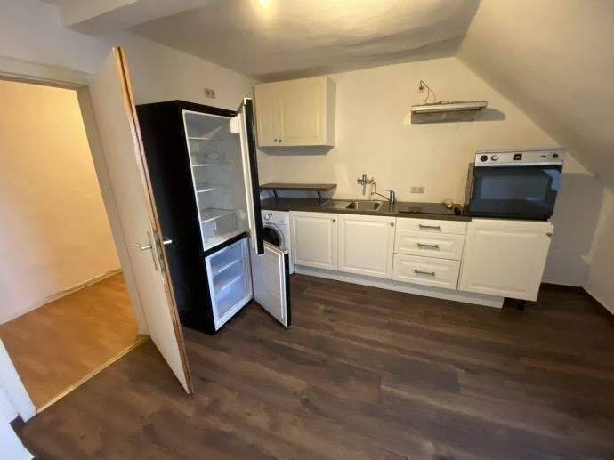 Ab 01.10.2026 / Gemütliche 3-Zimmer-Wohnung / Dachgeschosswohnung (3. OG) mit Einbauküche / ohne Balkon und ohne Aufzug – 54290 Trier – Vorschaubild 5