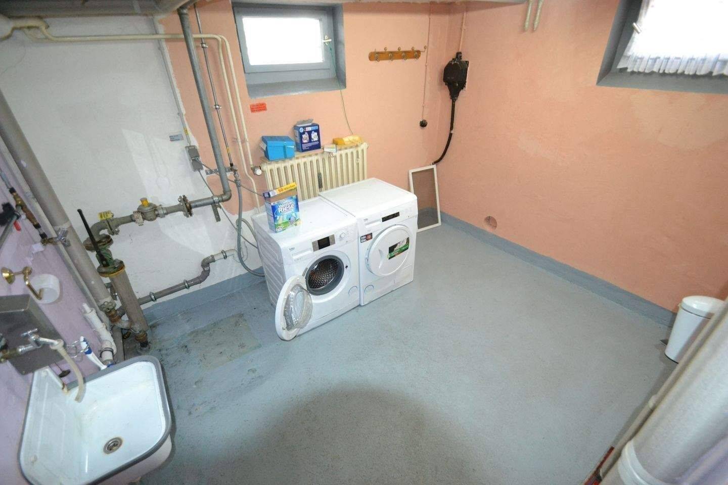 Frei ab sofort / 2-Zimmer-Wohnung im 1. OG mit Balkon / Neue Einbauküche / Gartenmitbenutzung – 54295 Trier – Vorschaubild 5