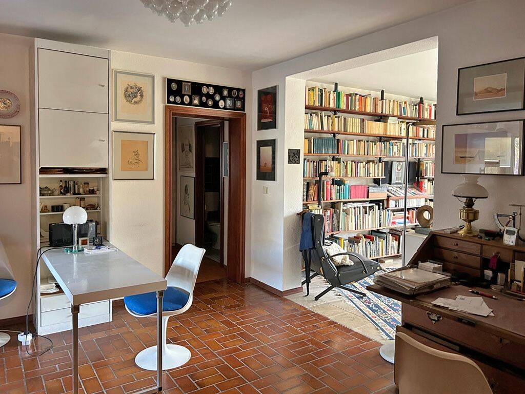 Schöne 4,5 Zimmer-Wohnung zur individuellen Ausgestaltung im Zentrum von Poppenbüttel – 22399 Hamburg – Vorschaubild 8