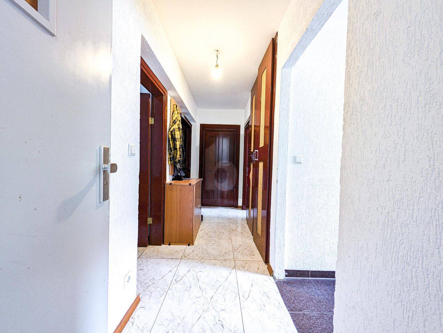 WOHNQUALITÄT UND RUHE IN BELIEBTER LAGE – 70469 Stuttgart – Vorschaubild 2