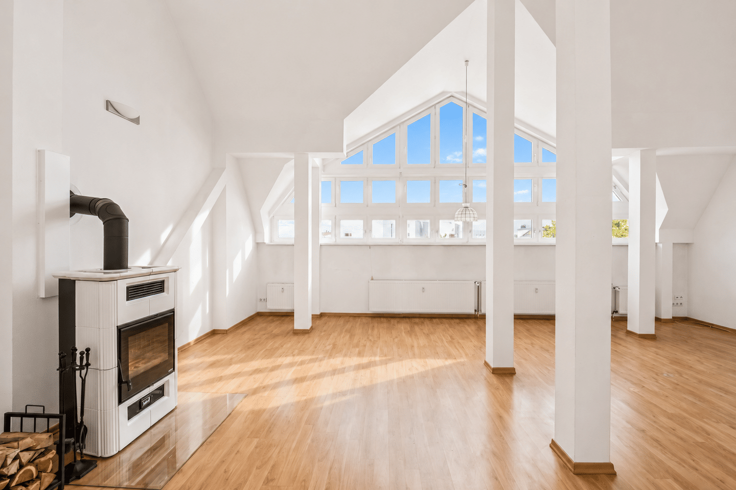 ÜBER DEN DÄCHERN VON TEGEL Loft-Feeling + Aufzug + Terrasse + Kamin – 13507 Berlin – Vorschaubild 7