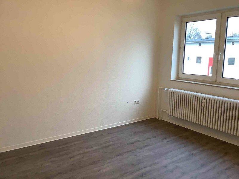 Sanierte 2-Zimmer Single-Wohnungen unweit der HDW (ab 01.09.2026) – 24143 Kiel – Vorschaubild 4