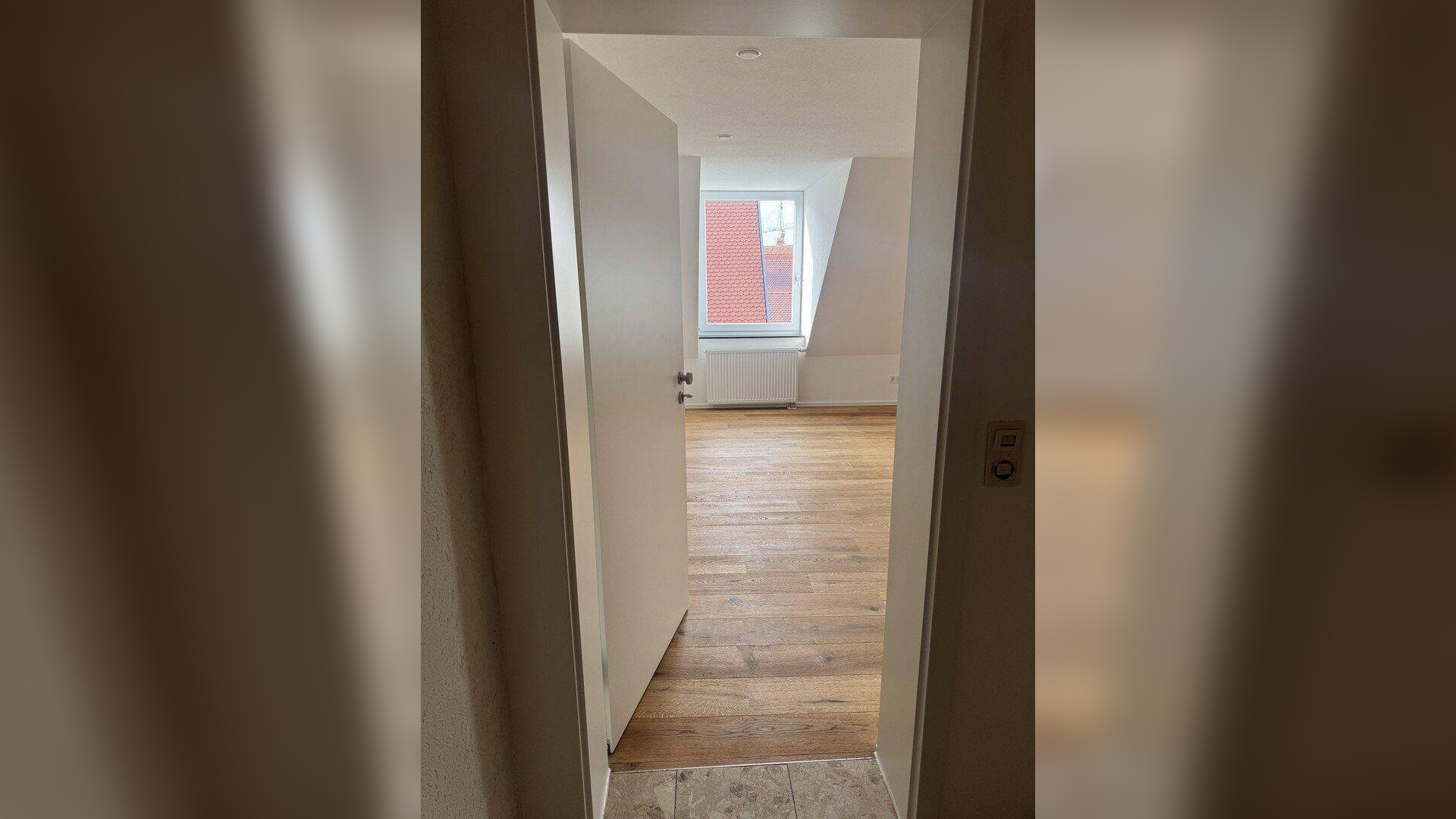 Exklusiv wohnen am Münsterplatz – hochwertig kernsanierte Wohnung mit Aufzug und Tiefgarage – 88250 Weingarten – Vorschaubild 6