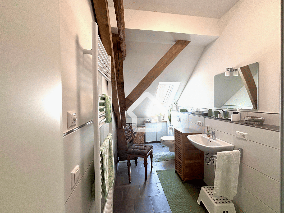 Charmante Dachgeschosswohnung mit modernem Wohnkomfort und historischem Flair – 49811 Lingen (Ems) – Vorschaubild 8