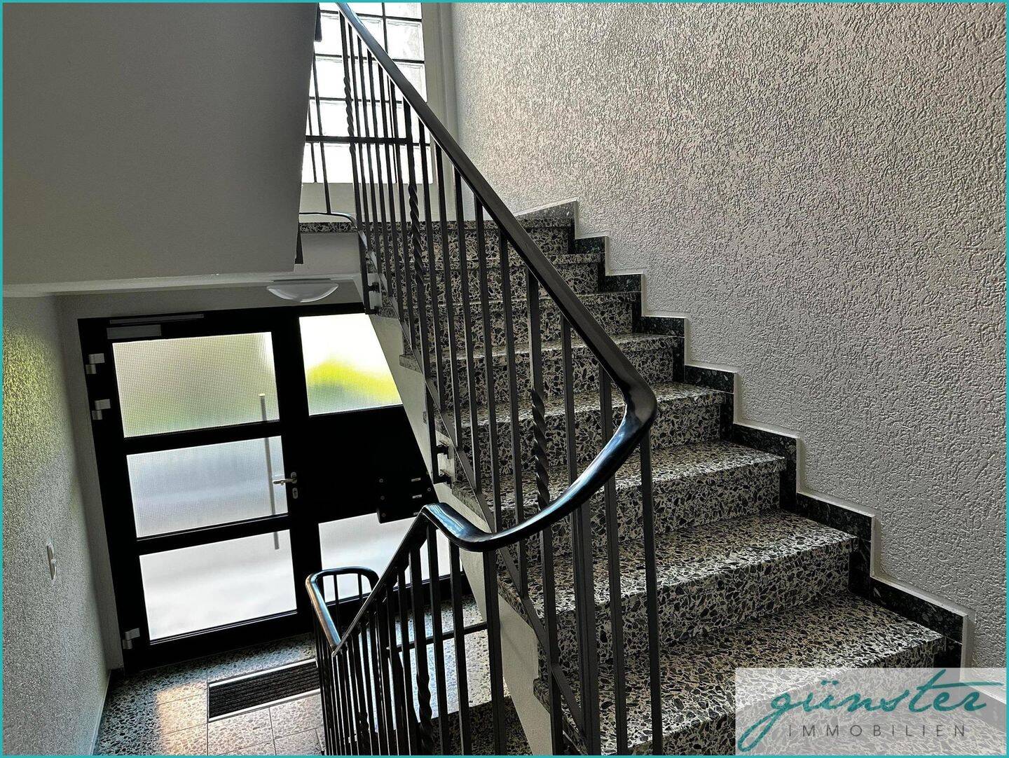 Do.-Benninghofen: Schöne, gepflegte 2 1/2 Zimmer EG-Wohnung mit Tiefgaragenstellplatz, Terrasse und eigenem Gartenanteil! – 44267 Dortmund – Vorschaubild 6