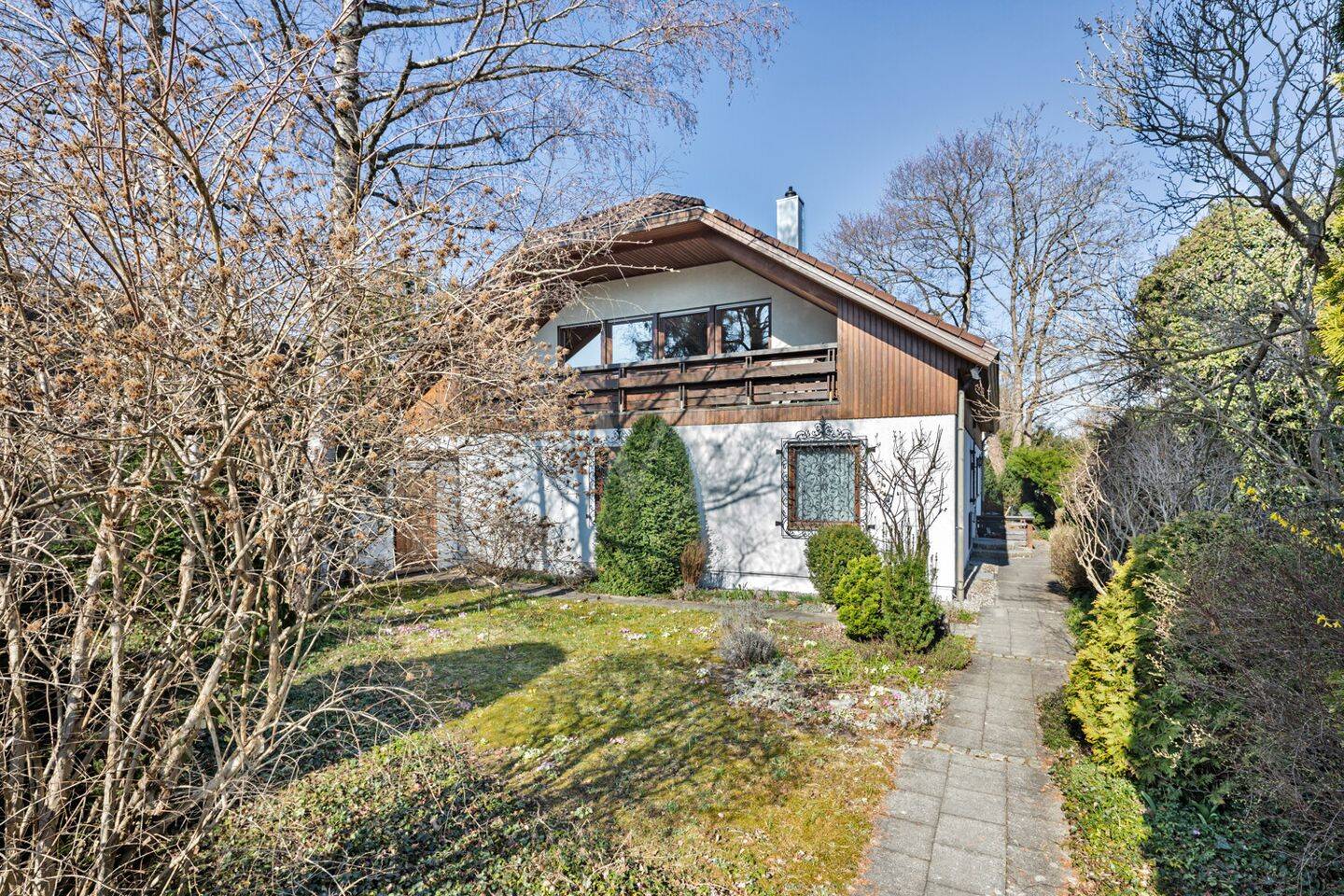 Viel Raum für neue Ideen – Einfamilienhaus mit Einliegerwohnung in Pasing – 81243 München – Vorschaubild 3
