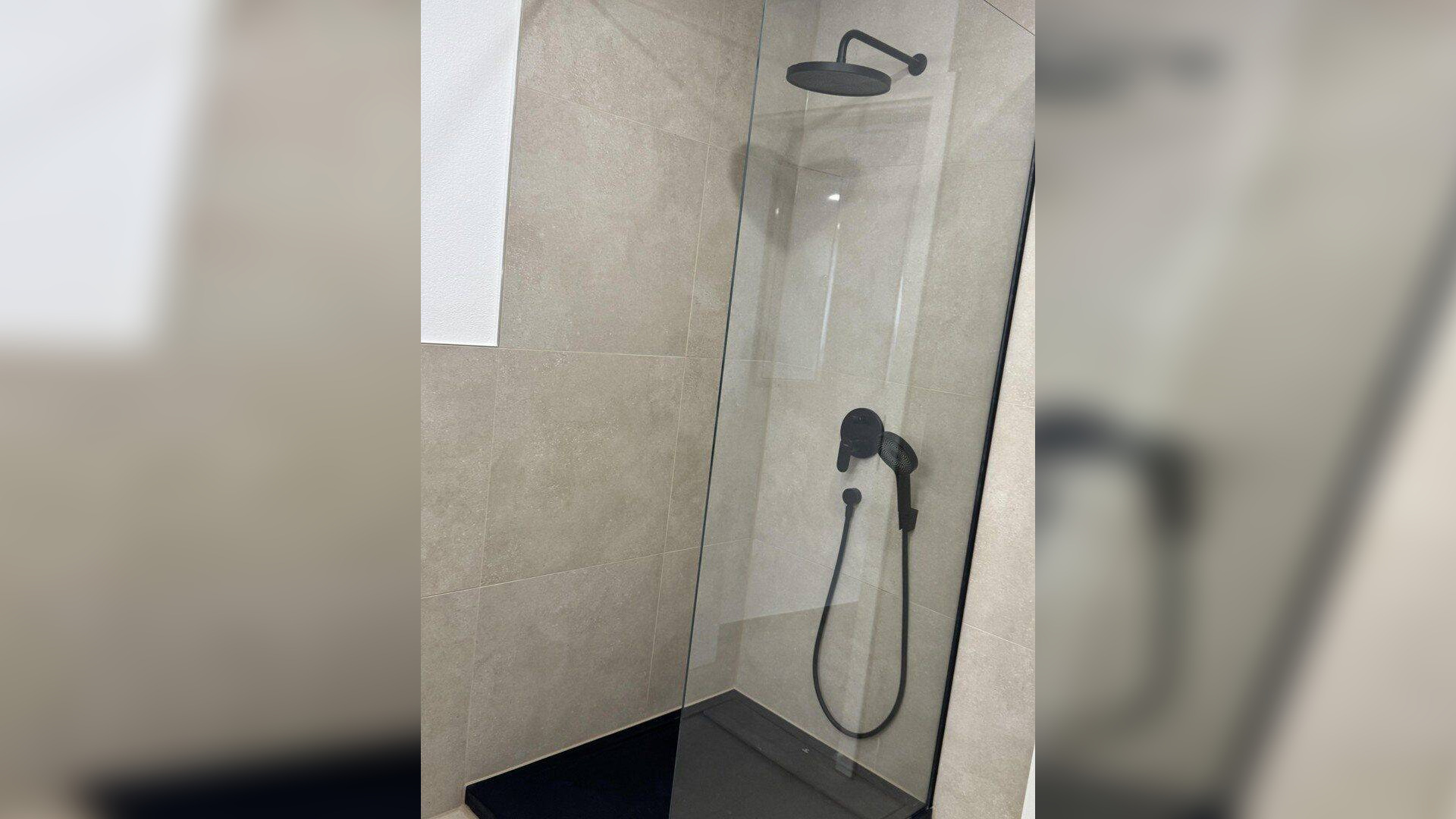 Exklusiv wohnen am Münsterplatz – hochwertig kernsanierte Wohnung mit Aufzug und Tiefgarage – 88250 Weingarten – Vorschaubild 9
