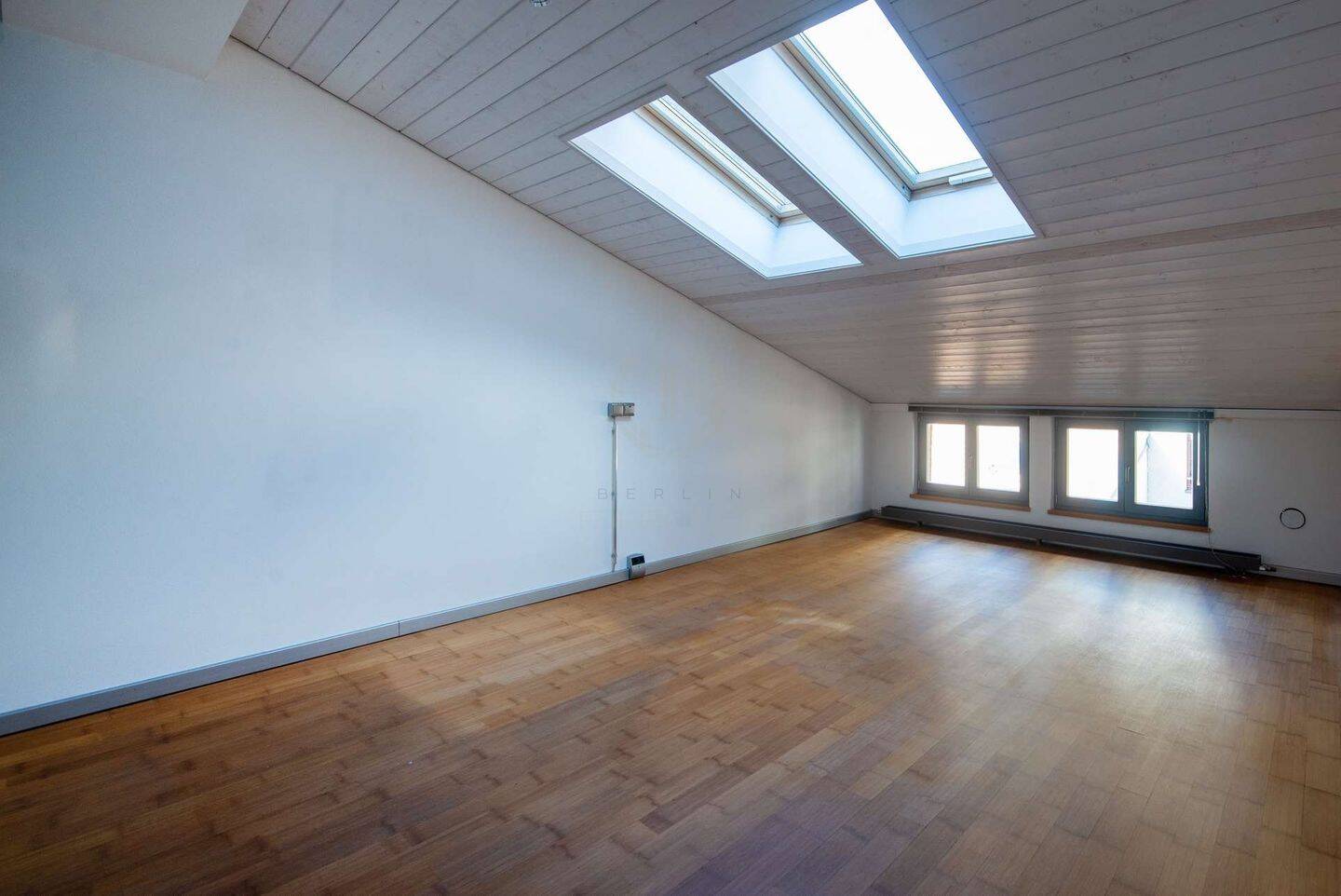 Historische Remise mit exklusivem Flair und Dachterrasse – im ruhigen Innenhof von Berlin-Mitte – 10115 Berlin – Vorschaubild 11