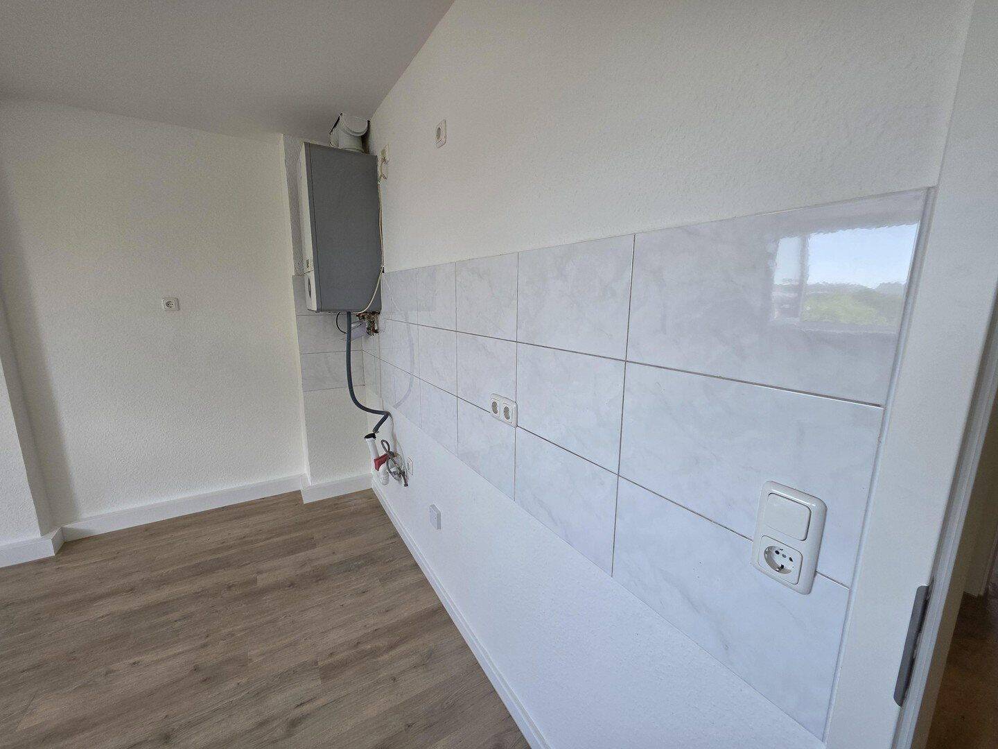 Sorfort frei !!! 2-Zi. ETW im Dachgeschoss – Top Lage !!! – 64293 Darmstadt – Vorschaubild 9