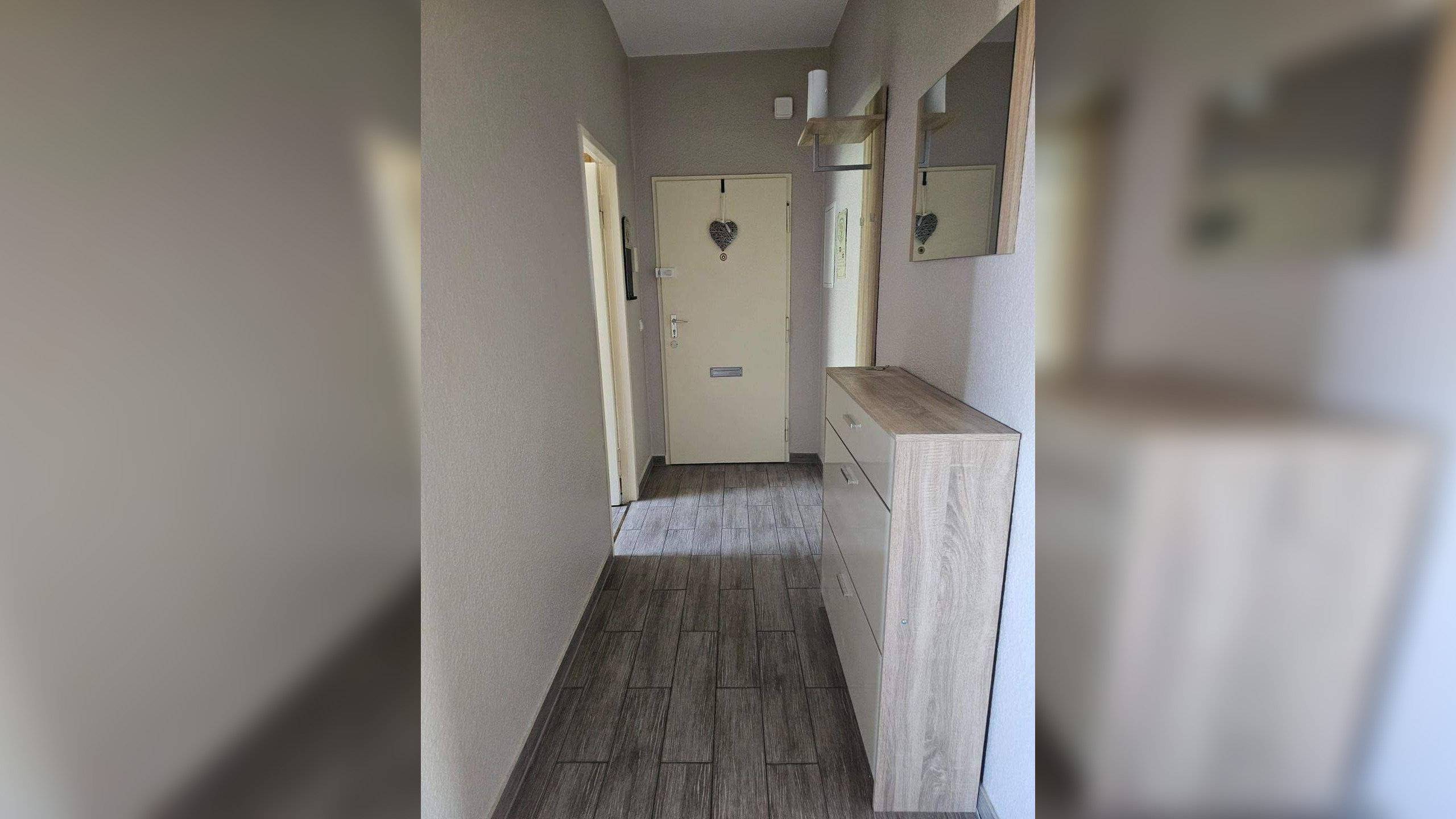 Sofortbezug / TOP 2 Zimmerwohnung mit Sonnenbalkon und Tageslichtbad – 0172-3261193 – 13581 Berlin – Vorschaubild 11