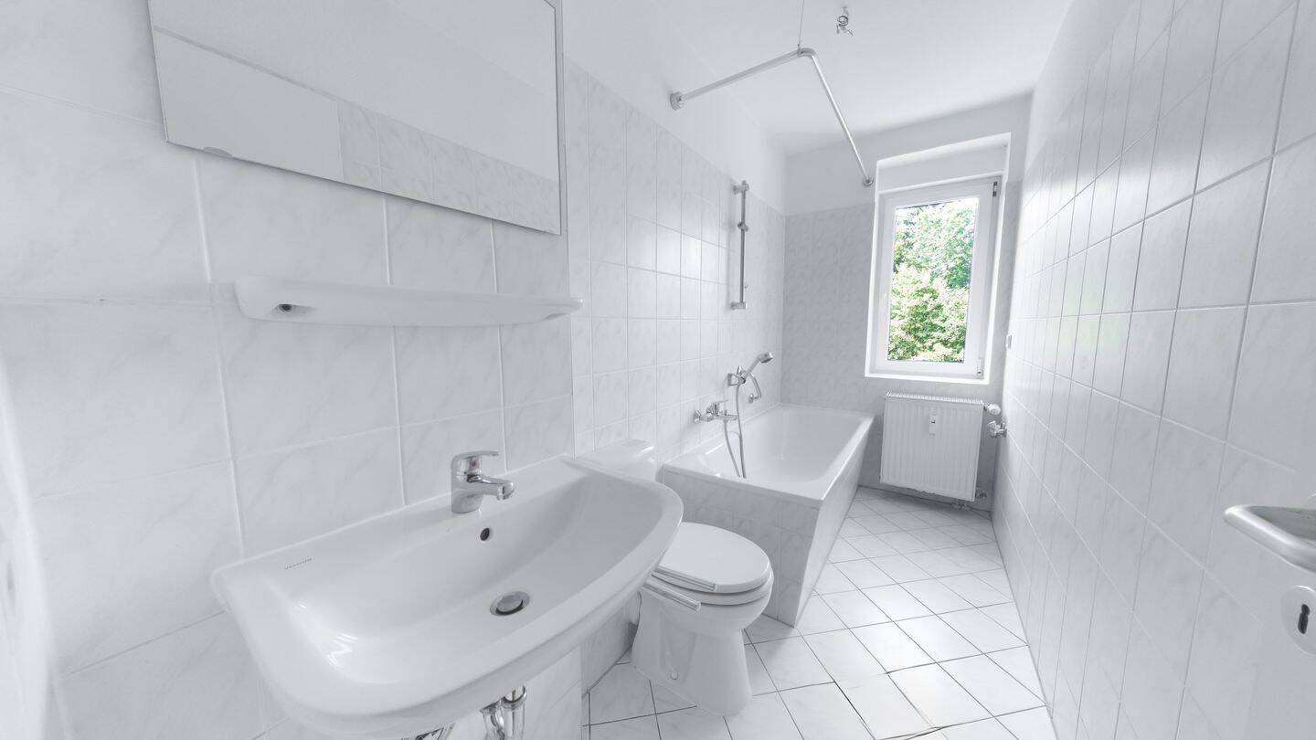 Leerstehende 2,5 Zimmerwohnung! Loggia! Tageslichtbad! Badewanne! – 1277 Dresden – Vorschaubild 9