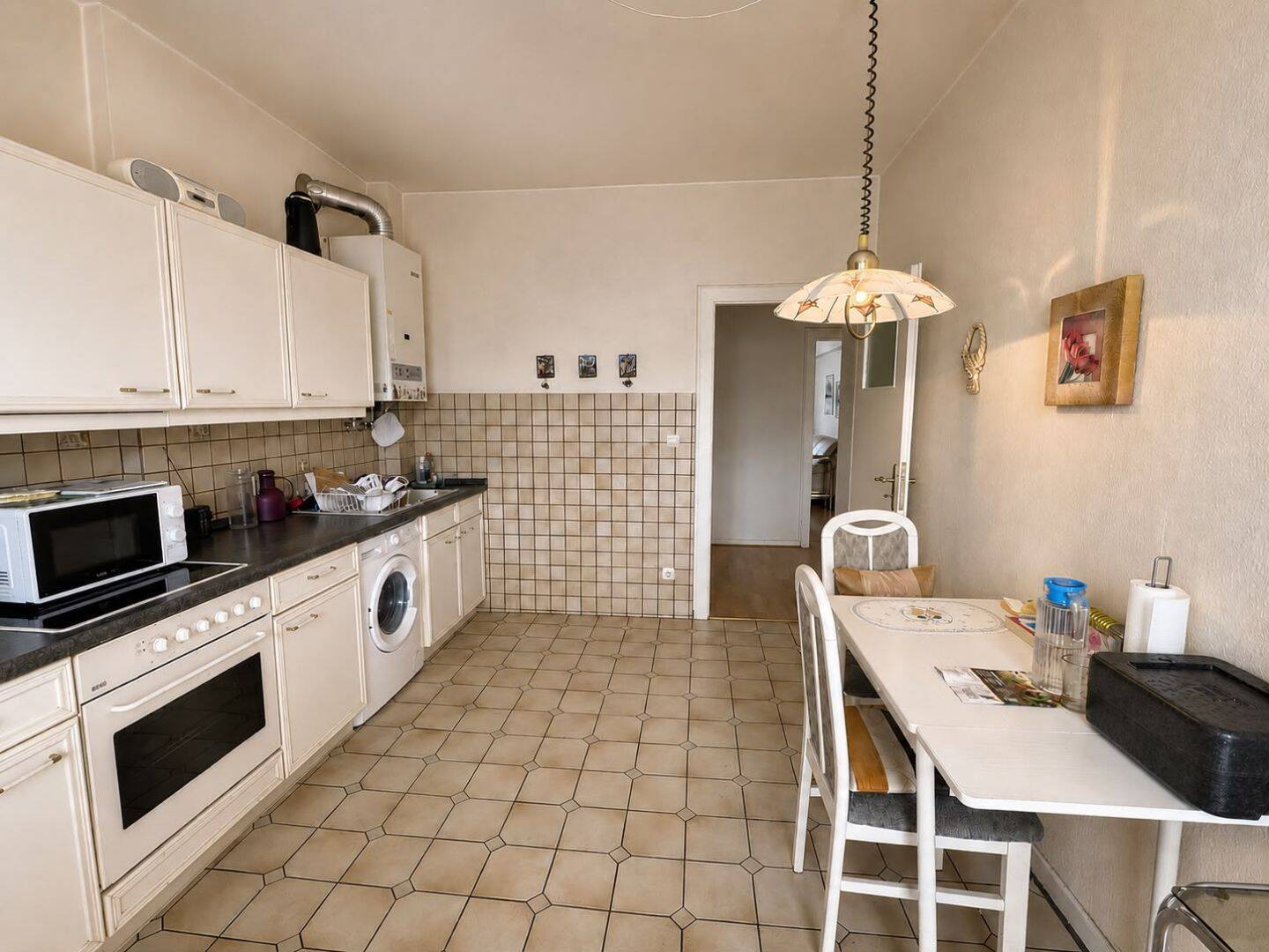 Bezugsfreie 2-Zimmer-Wohnung mit Balkon in zentraler Lage von Düsseldorf- Pempelfort – 40211 Düsseldorf – Vorschaubild 10