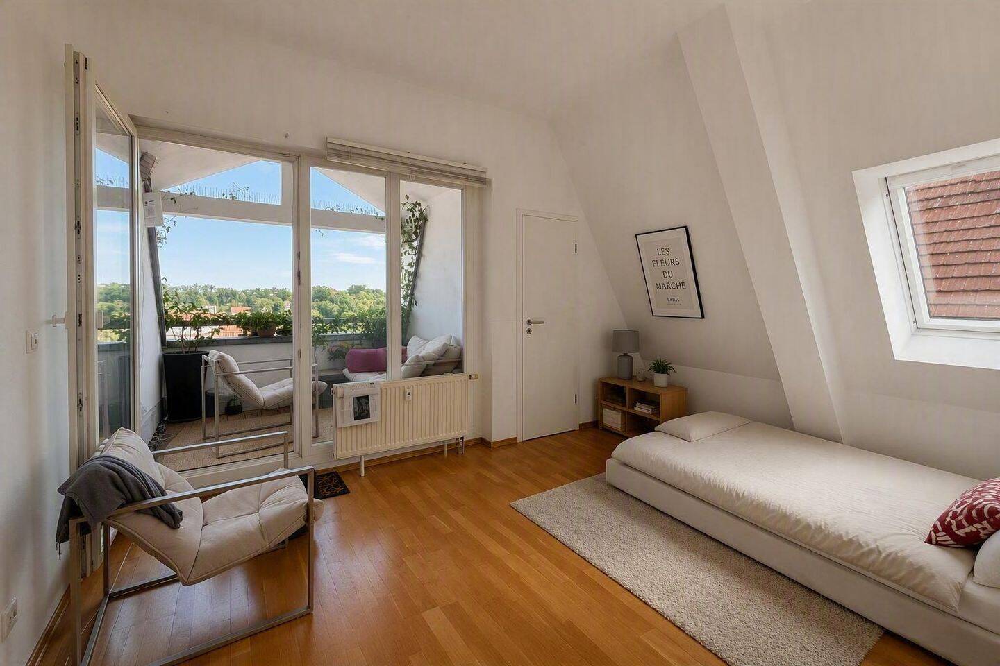 Wohnen mit Altbauflair: 4 Zimmer, Hobbyraum & TG im Herzen der Stadt – 71634 Ludwigsburg – Vorschaubild 9