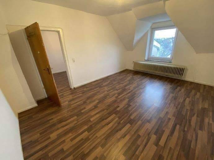 Ab 01.10.2026 / Gemütliche 3-Zimmer-Wohnung / Dachgeschosswohnung (3. OG) mit Einbauküche / ohne Balkon und ohne Aufzug – 54290 Trier – Vorschaubild 11
