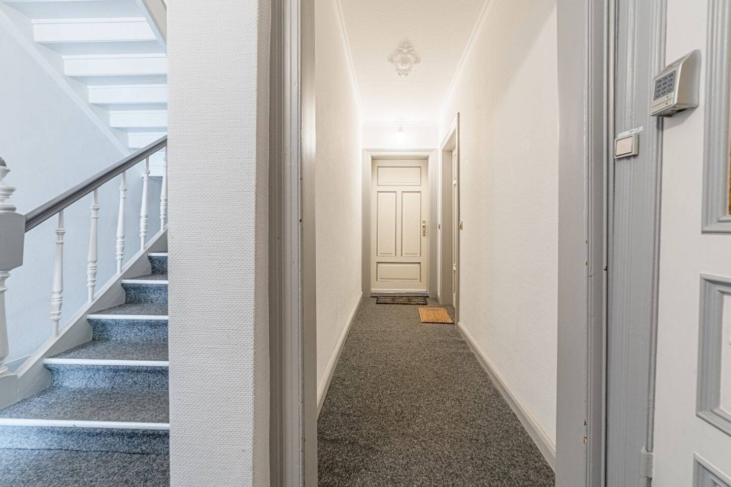 Helle 2-Zimmer-Wohnung mit Einbauküche und Tiefgaragenstellplatz- zentral in Rendsburg gelegen – 24768 Rendsburg – Vorschaubild 9