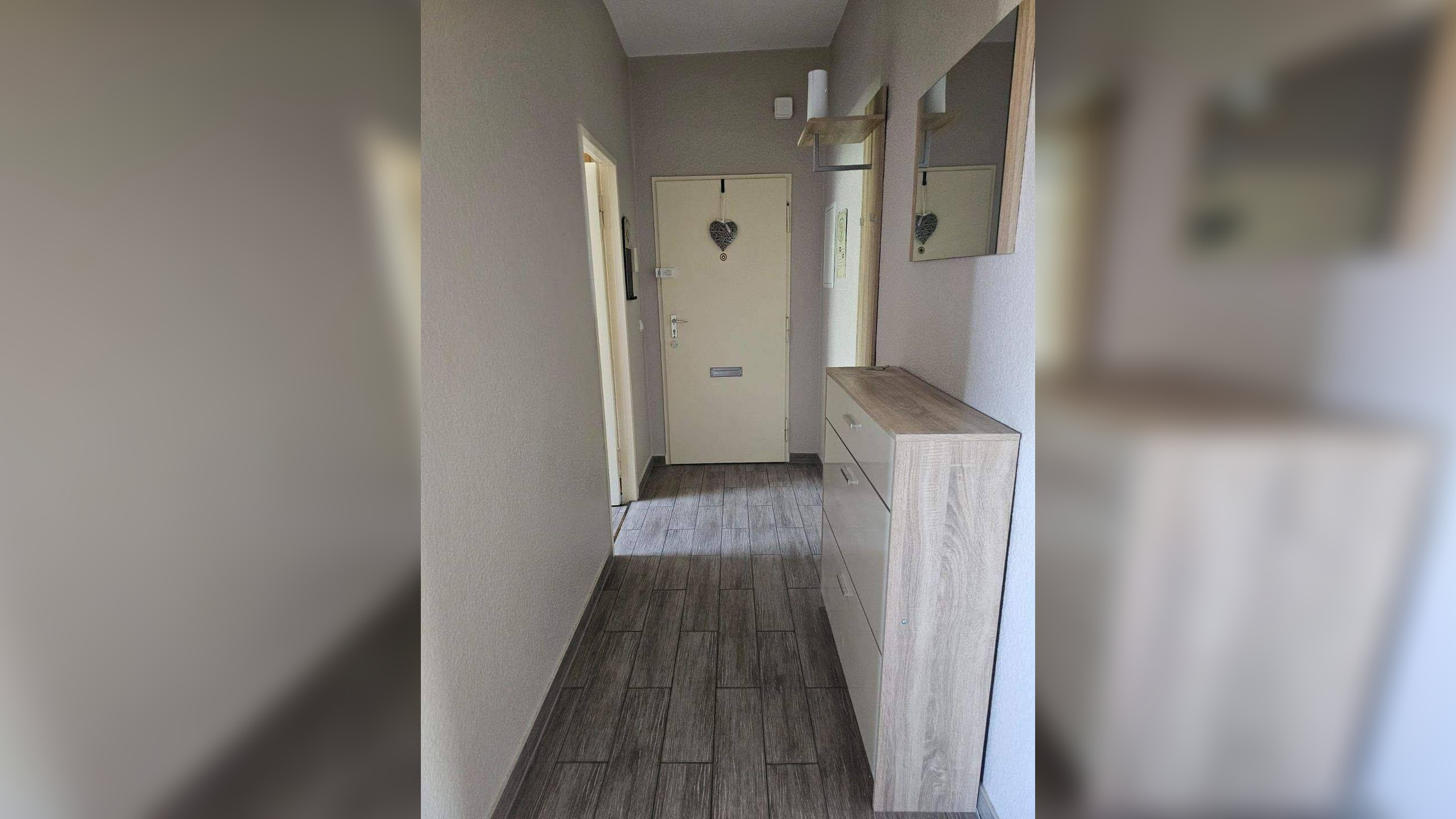 Gepflegte 2 Zimmerwohnung mit Sonnenbalkon und Tageslichtbad – 0172-3261193 – 13581 Berlin – Vorschaubild 10