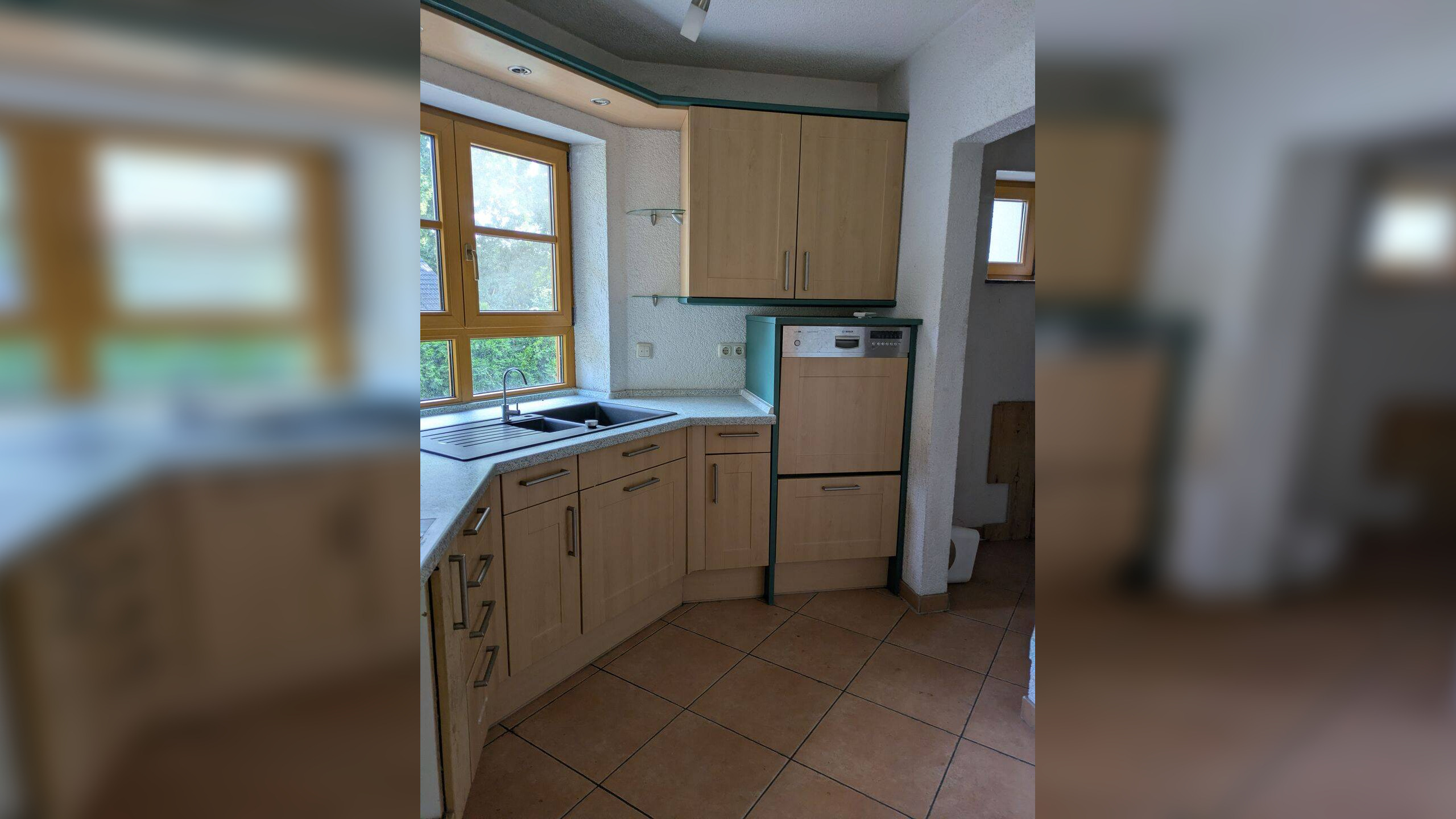 Großzügige EG-Wohnung in Schwabach mit Kachelofen, Terrasse & Hausmeisterservice – 91126 Schwabach – Vorschaubild 9