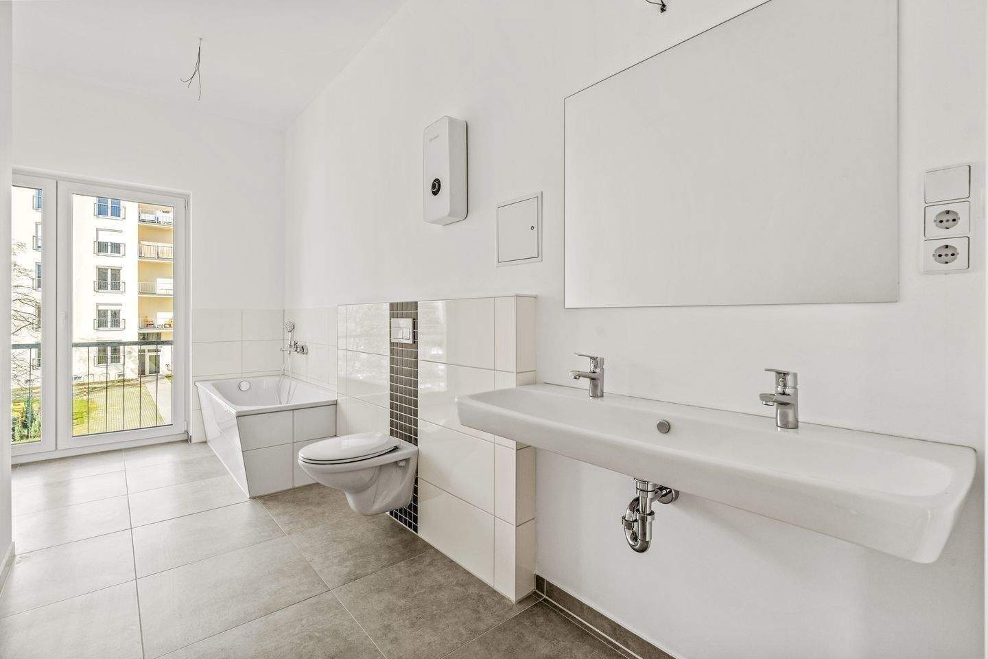 Sofortbezug 4 oder 5 Zimmer, Neubau, Erstbezug / Lift / Wintergarten / Balkon / Bad / Gäste WC – 10243 Berlin – Vorschaubild 10