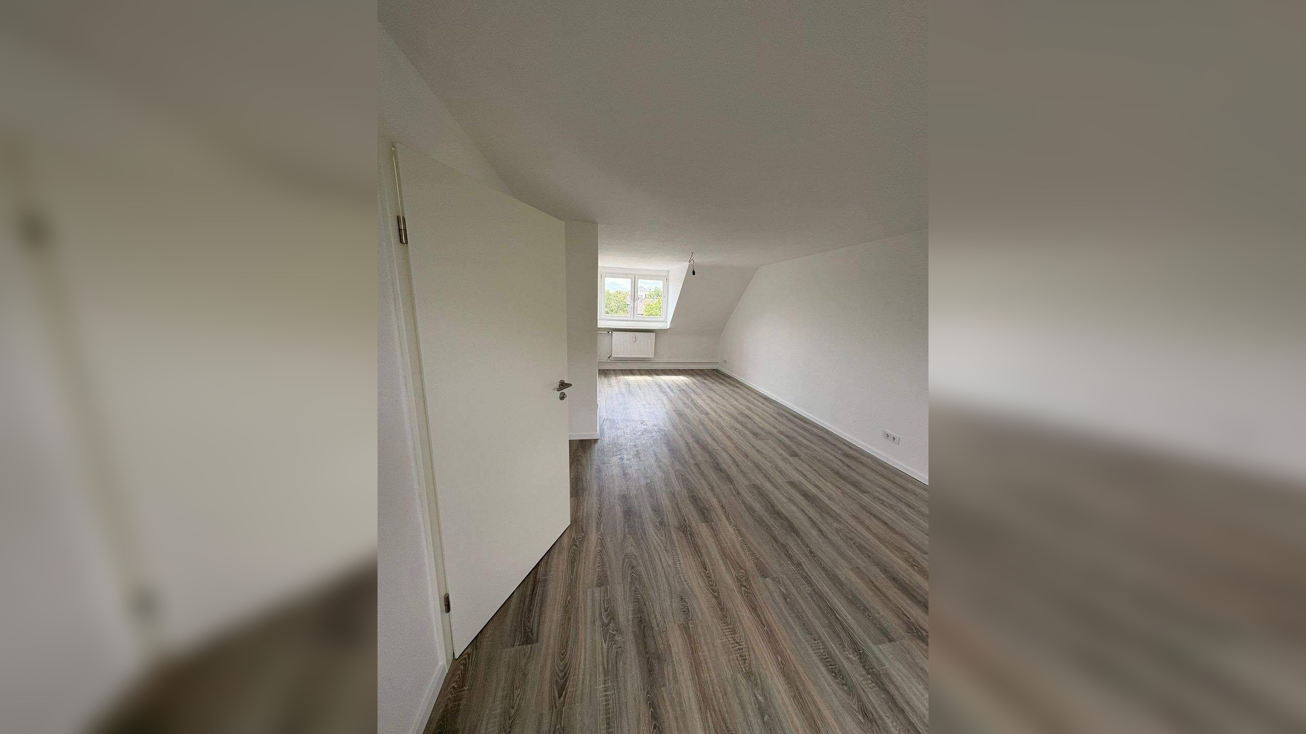 1. Monat kaltmietfrei! Moderne 2-Zimmer-Dachgeschosswohnung – frisch saniert – 45143 Essen – Vorschaubild 8