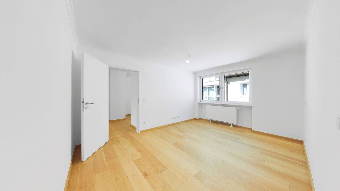 Außergewöhnliche Stadtwohnung im Lehel – Balkon, Aufzug & TG-Stellplatz – 80538 München – Vorschaubild 11