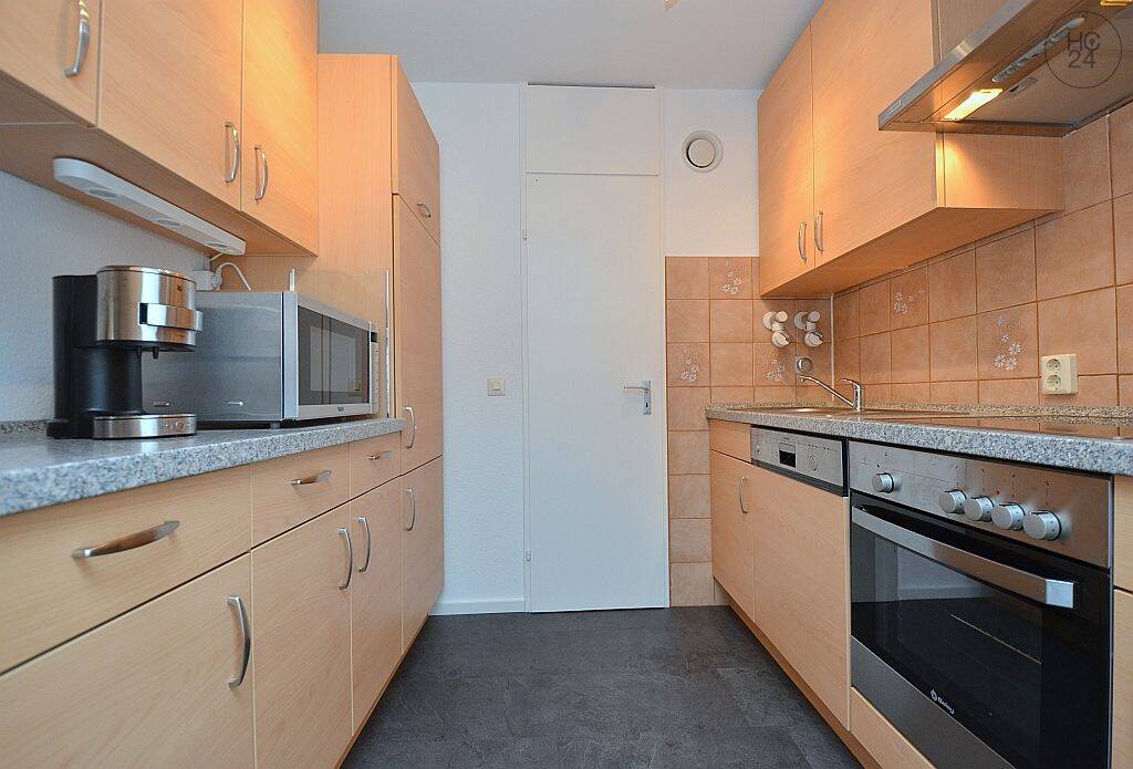 Modern möblierte Wohnung mit Klimaanlage, Internet und TG-Stellplatz in Stuttgart Asemwald – 70599 Stuttgart – Vorschaubild 4