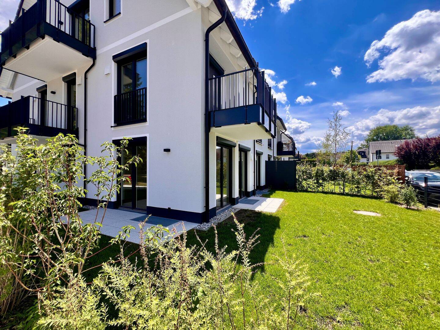 Fertiggestellt (Jetzt einziehen): 3-Zimmer-NEUBAU-Wohnung mit sonnigem Garten nahe des Feldmochinger Sees – 80995 München – Vorschaubild 7