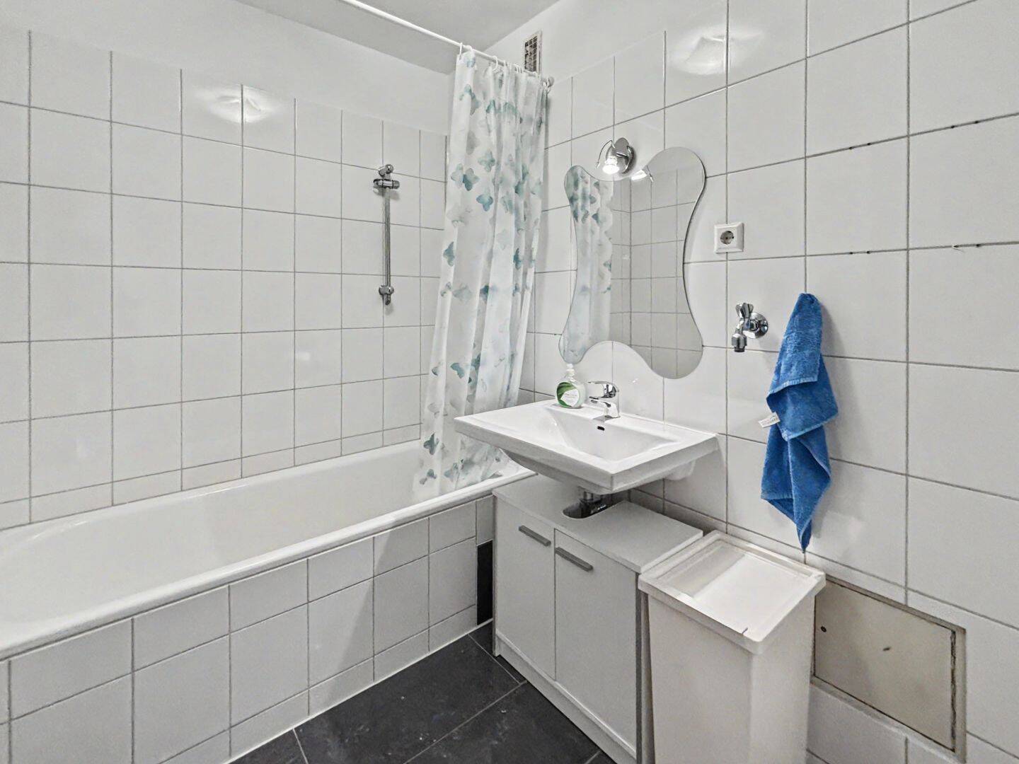 Moderne 3,5 Zimmer Wohnung mit Loggia, neuem E Stellplatz & Aufzug in Stuttgart Möhringen – 70567 Stuttgart – Vorschaubild 7