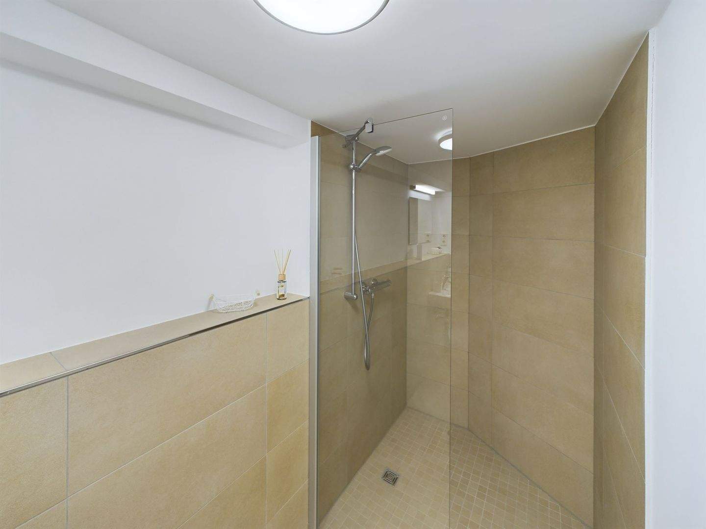 All-inclusive | Möblierte 1.5-Zimmer Maisonette mit Balkon | Maisonette Prime – 26122 Oldenburg (Oldb) – Vorschaubild 7