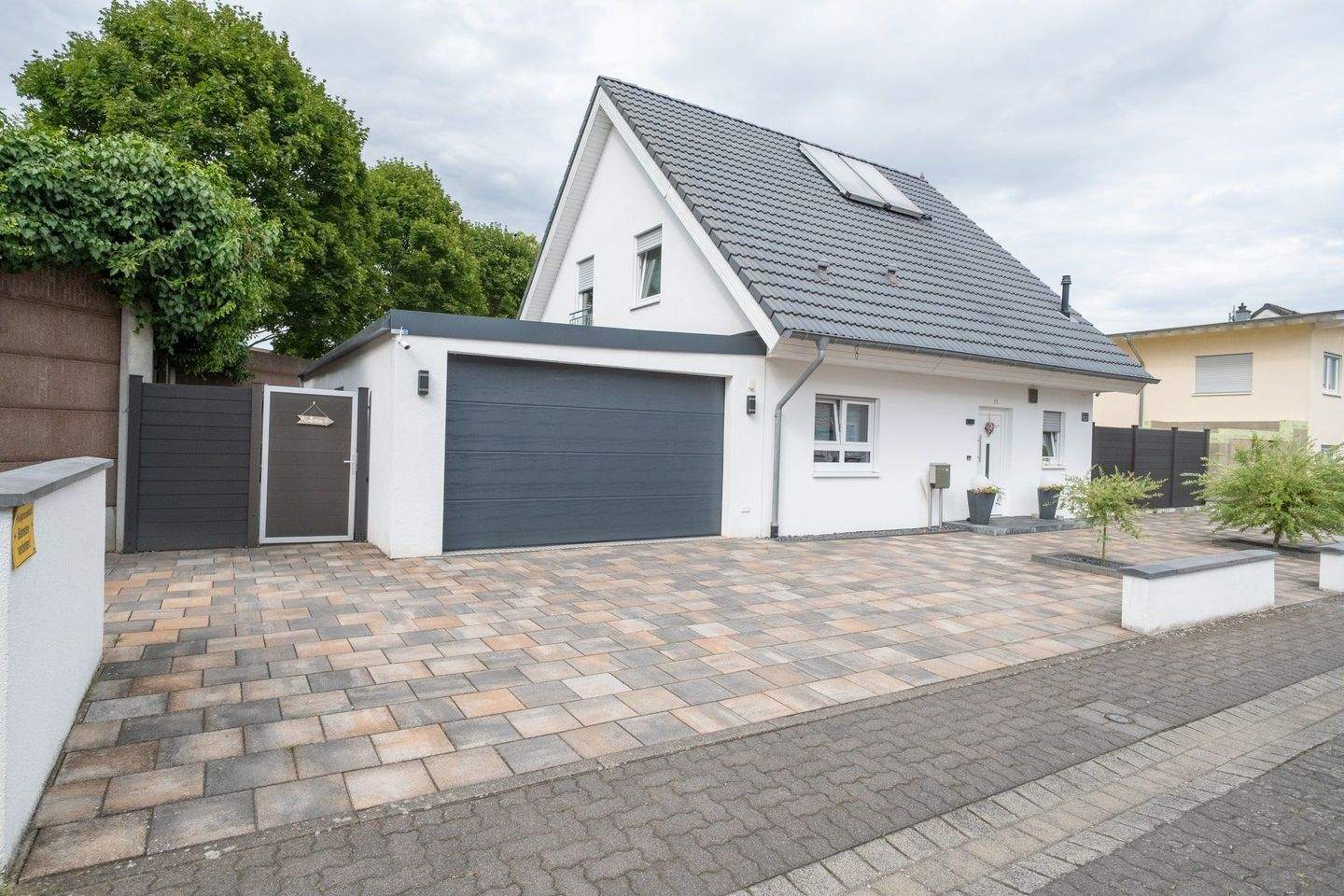 Freistehendes EFH mit großen Garten in Weißenthurm., 56575 Weißenthurm