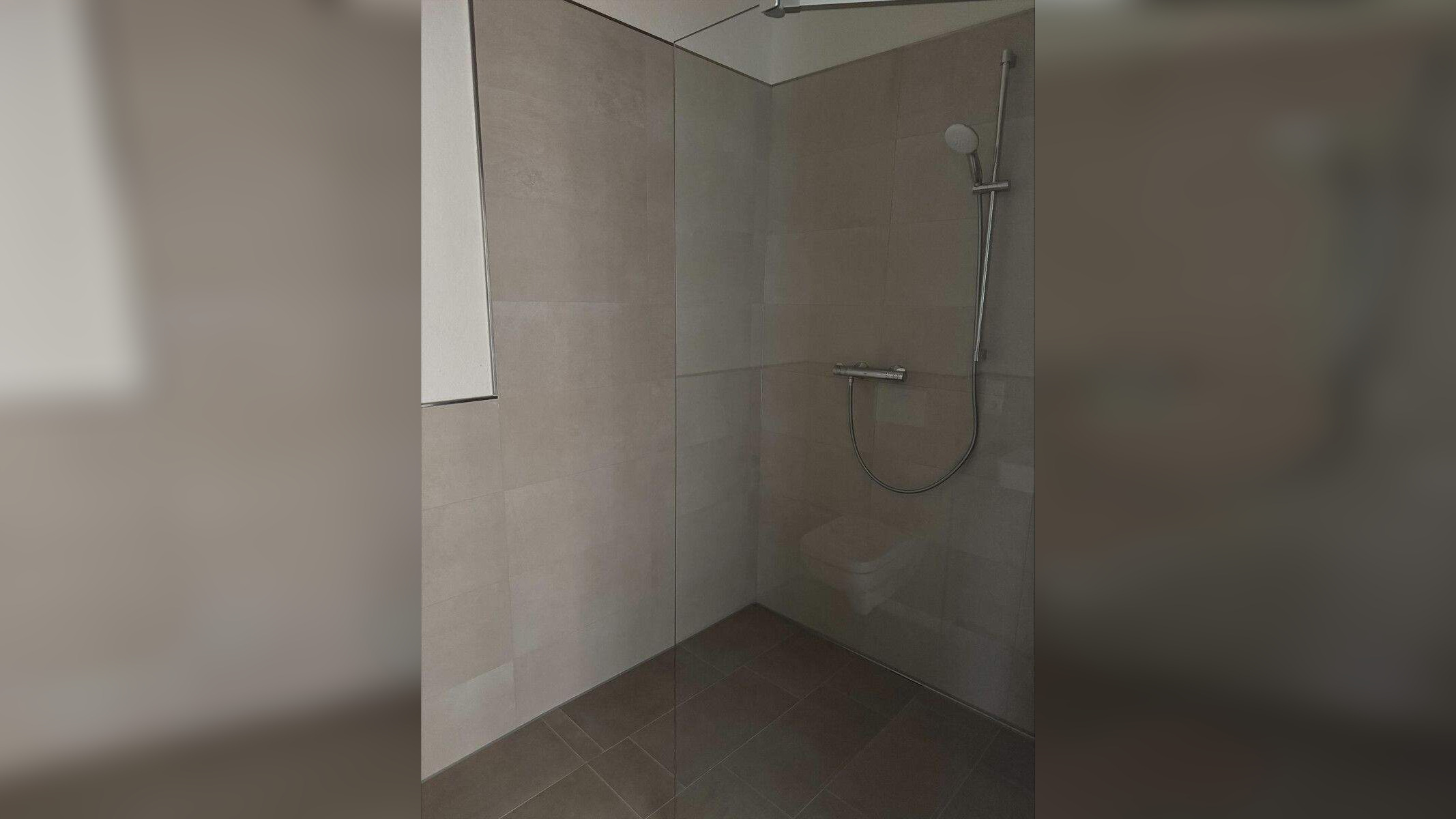 Sonne den ganzen Tag – 3-Zimmer Wohnung mit zwei Dachterrassen und Einbauküche am Oldenburger Fliegerhorst ! – 26127 Oldenburg (Oldb) – Vorschaubild 9