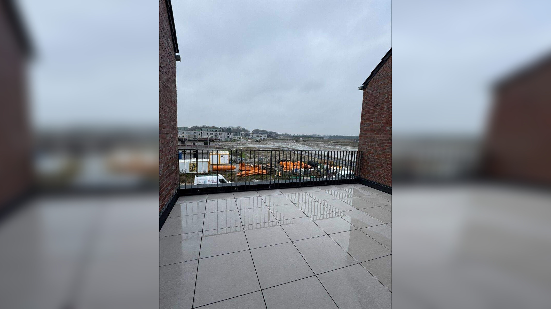 Sonne den ganzen Tag – 3-Zimmer Wohnung mit zwei Dachterrassen und Einbauküche am Oldenburger Fliegerhorst ! – 26127 Oldenburg (Oldb) – Vorschaubild 11