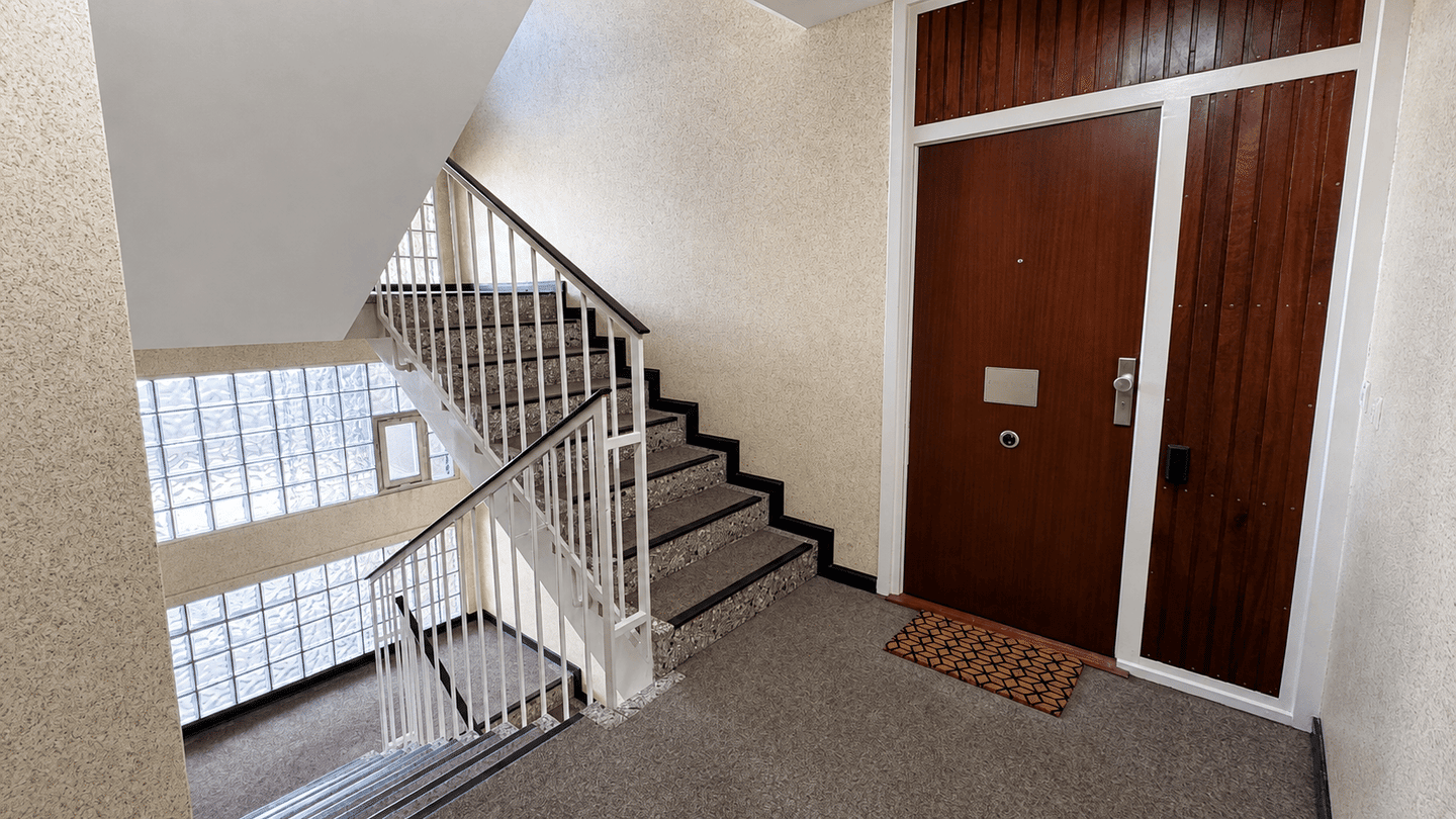 Wohnqualität mit Weitblick – großzügige 2-Zimmer-Wohnung mit Kamin, Tiefgarage und Balkon – 22045 Hamburg – Vorschaubild 3