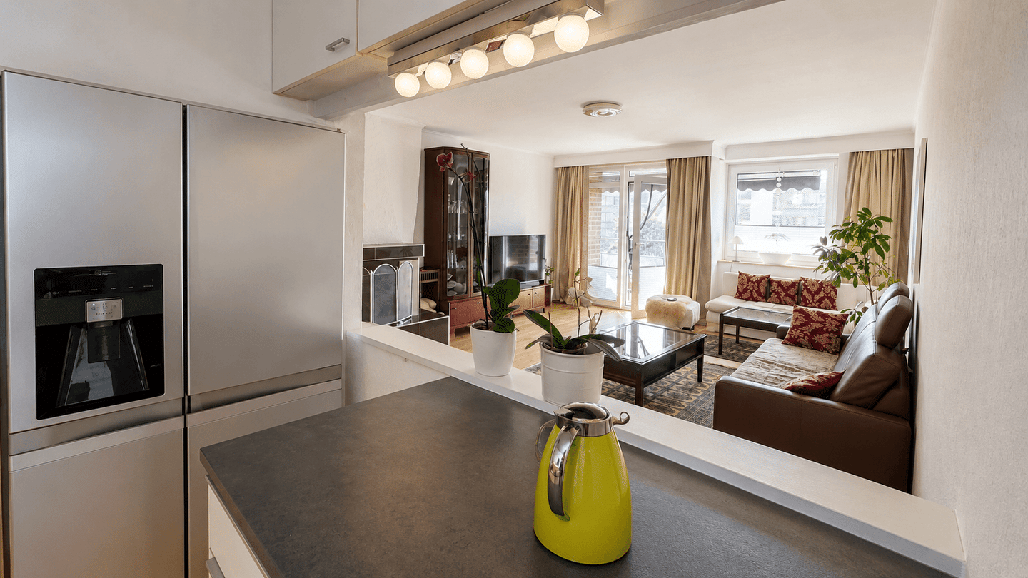 Wohnqualität mit Weitblick – großzügige 2-Zimmer-Wohnung mit Kamin, Tiefgarage und Balkon – 22045 Hamburg – Vorschaubild 7