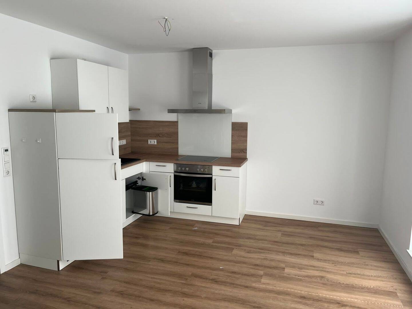 Charmante 2-Zimmer-Wohnung mit sonniger Dachterrasse und Stellplatz – 26133 Oldenburg (Oldb) – Vorschaubild 3