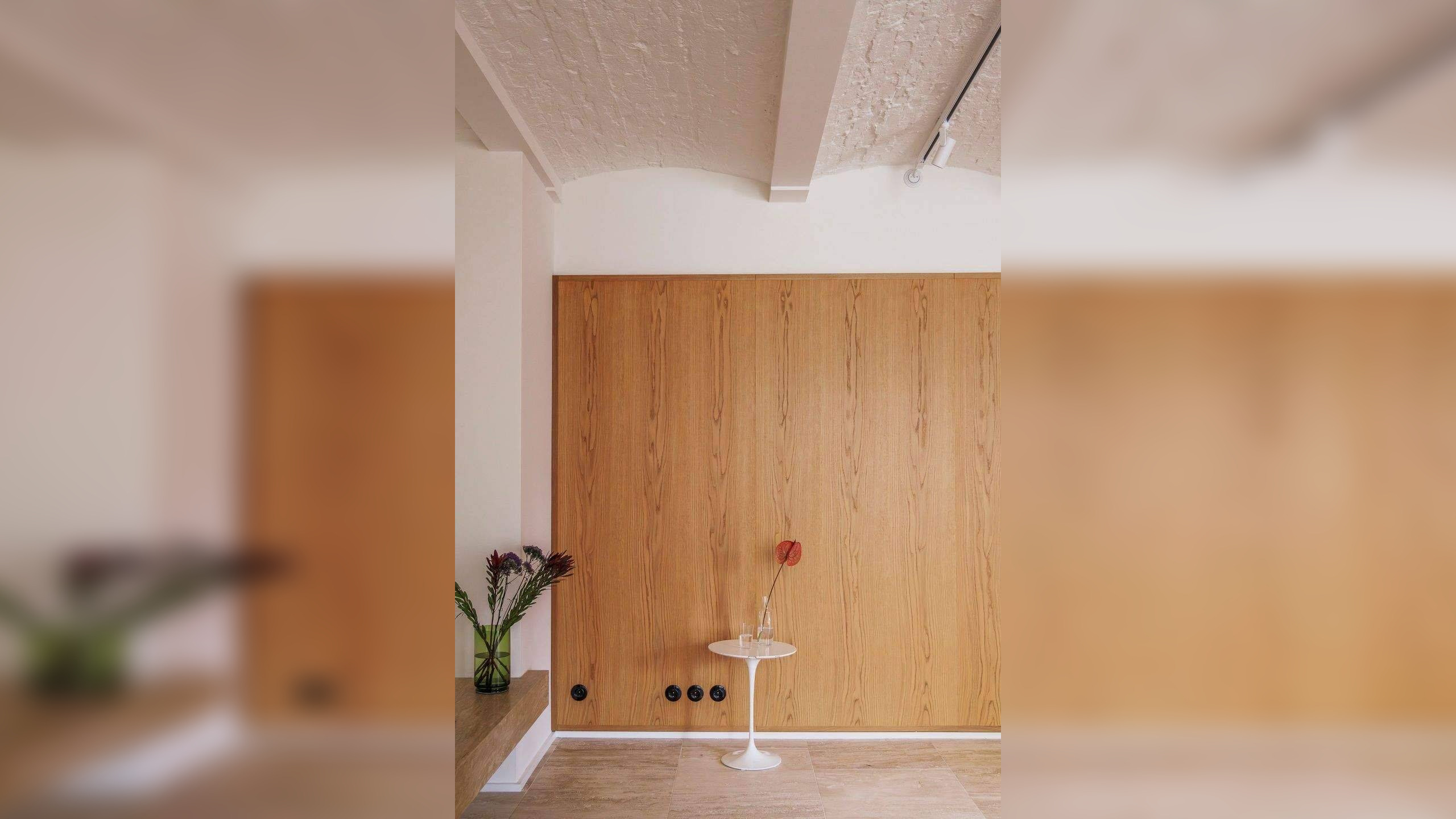 Historisches Fabrikloft mit kuratiertem Interior Design von Modiste Studio – 10585 Berlin – Vorschaubild 2