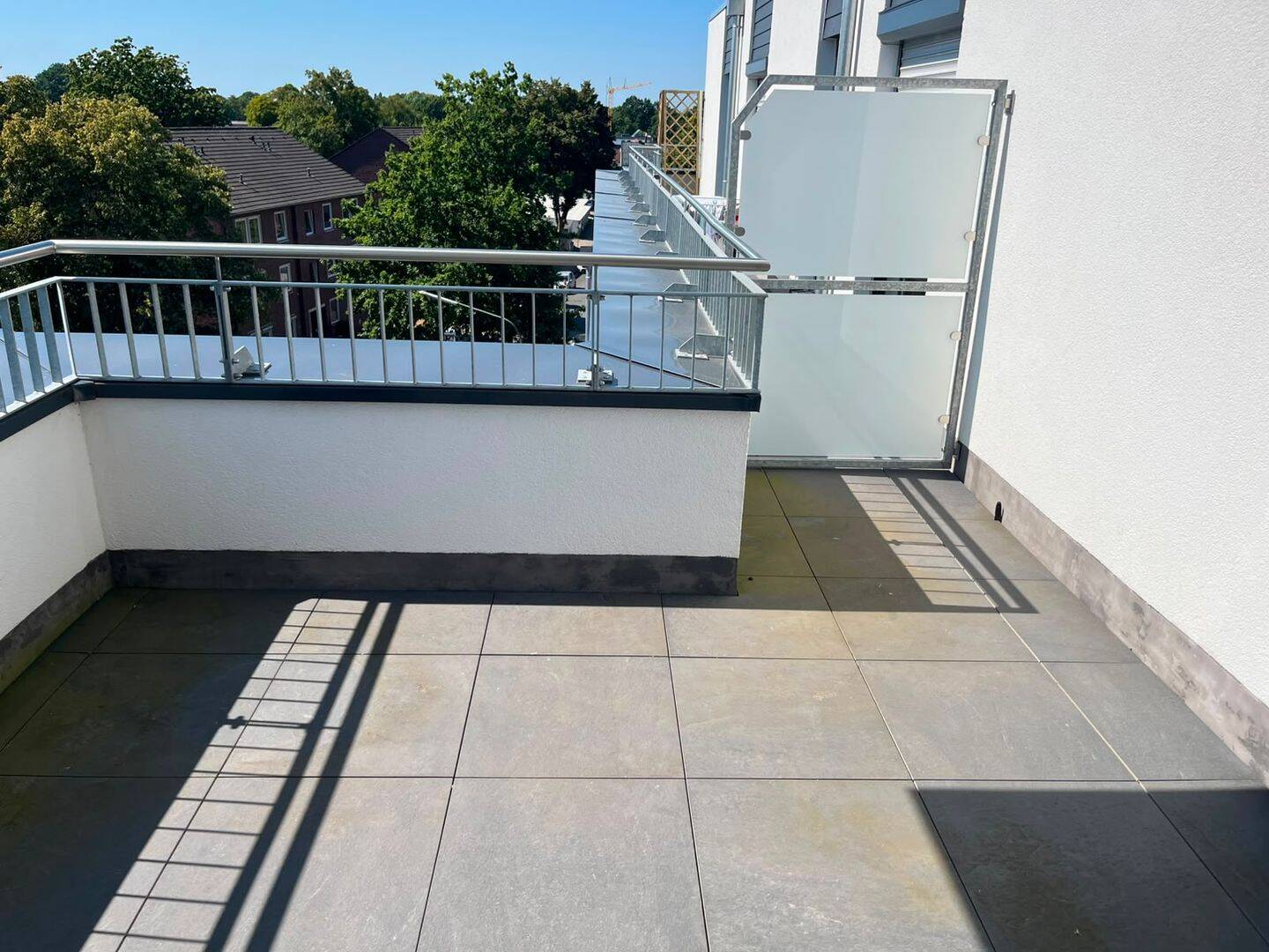 Charmante 2-Zimmer-Wohnung mit sonniger Dachterrasse und Stellplatz – 26133 Oldenburg (Oldb) – Vorschaubild 4