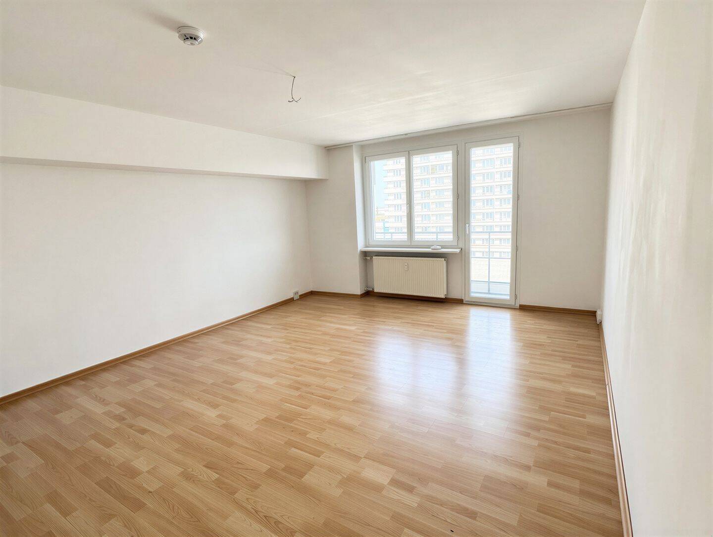 Skyline Living in Berlin-Mitte, großzügige 3-Zimmer-Wohnung mit spektakulärem Ausblick – 10117 Berlin – Vorschaubild 3