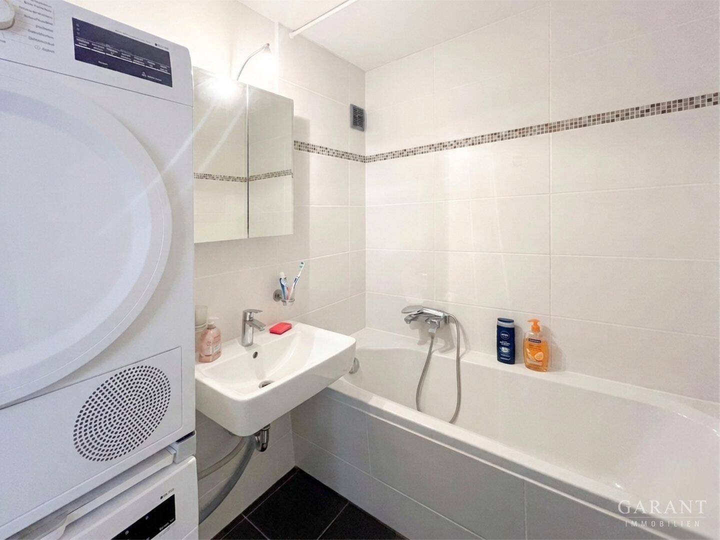 Moderne 3 Zimmer-Wohnung mit zwei Balkonen in München-Perlach – 81737 München – Vorschaubild 8