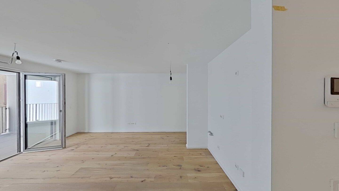 Eine Einzimmerwohnung mit zwölf Quadratmetern Loggia – 60327 Frankfurt am Main – Vorschaubild 3