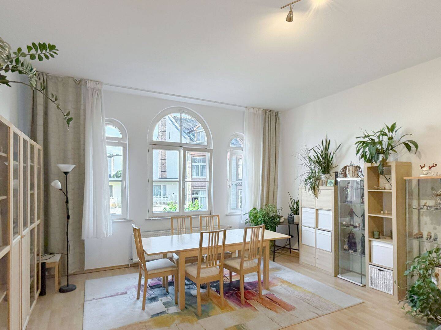 Vorderer Westen: Geräumige 3 Zimmer Wohnung mit großem Balkon – 34119 Kassel – Vorschaubild 4